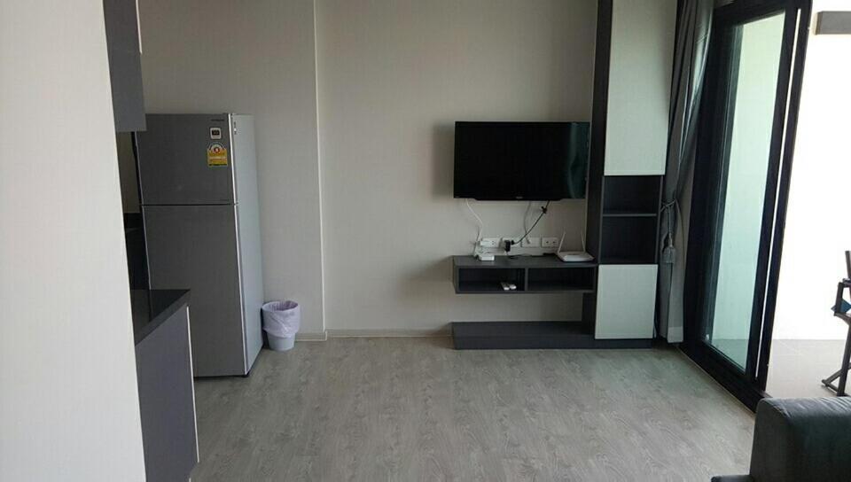 Apartamento The Base Pattaya By Feng Exterior foto