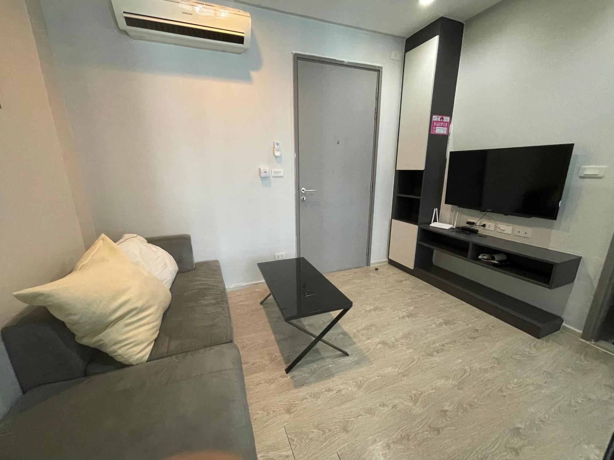 Apartamento The Base Pattaya By Feng Exterior foto